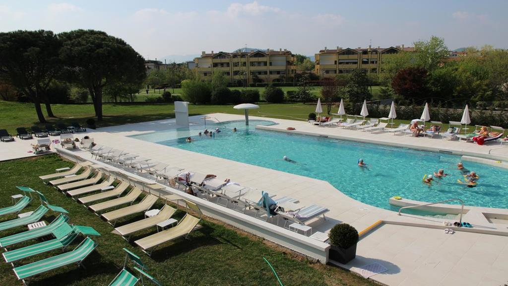 Hotel Smeraldo Abano Terme Esterno foto